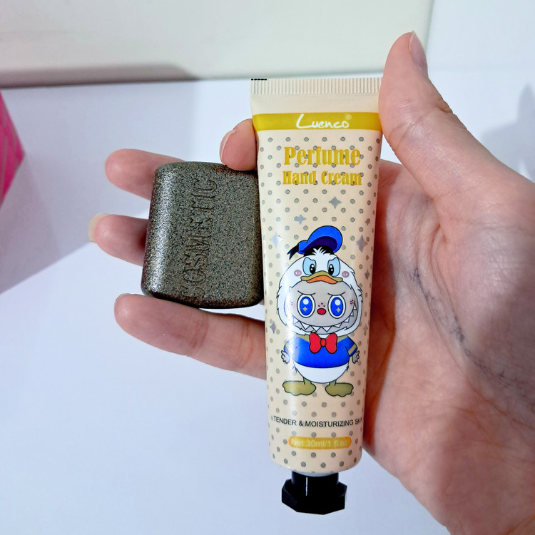 باکس لوازم آرایشی قهوه ای / باکس هدیه/ باکس سوپرایز / باکس روز دختر / باکس کادو تولد / ولنتاین / باکس سالگرد / باکس اقتصادی / آرایشی
